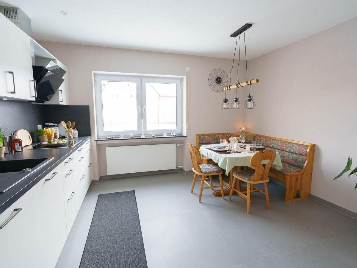 Ferienwohnung Hummel 감메르팅엔 외부 사진
